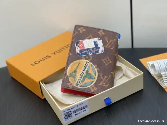 FS CHEAP COVER-10*14*2.5CM PASSPORT Vuitton Louis 0611